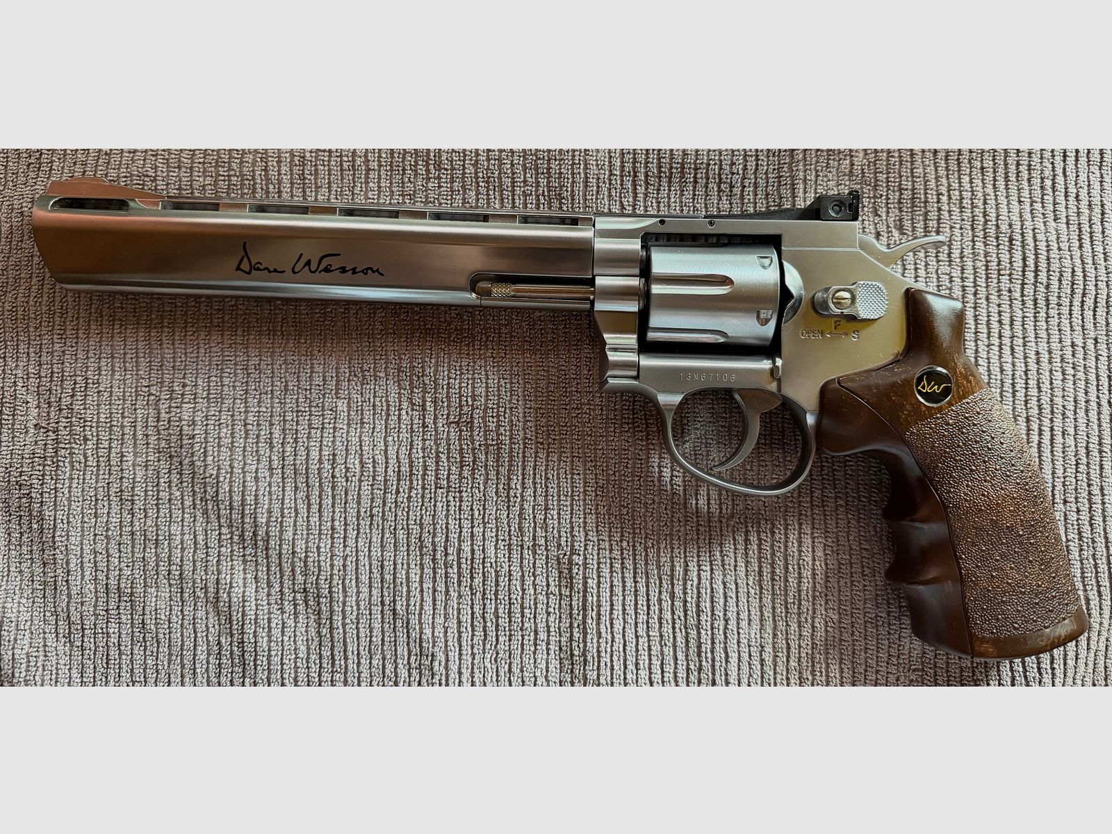 Dan Wesson 8 pollici 4,5mm BB Argento Co2