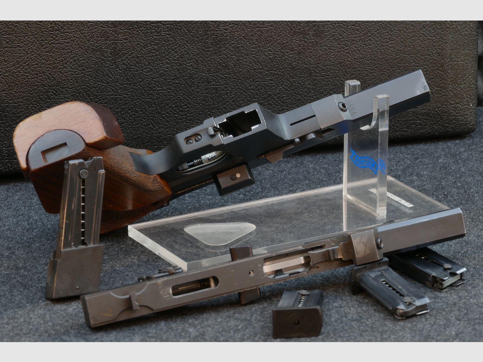 Walther GSP – ( .32 S&W Long / calibre intercambiable .22 LR ), set completo, maletín, sistema intercambiable - servicio realizado