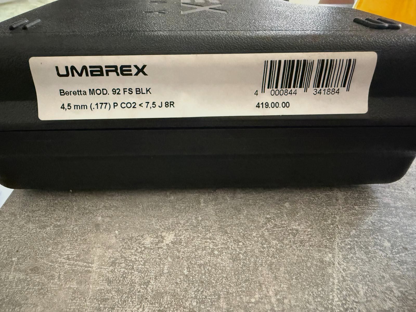 Umarex Beretta 92 FS 4.5 mm Diabolo CO₂ pistol < 7.5 J, image 1 of 3