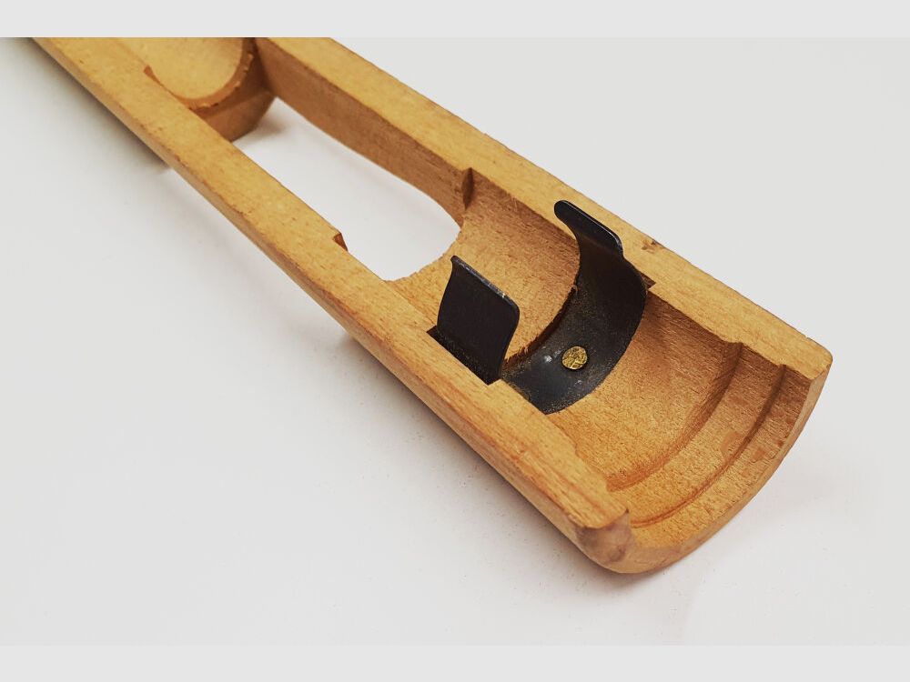 Handschutz / Oberholz für Schweizer K11 Neufertigung Handschutz / Oberholz für Schweizer K11 Neufertigung