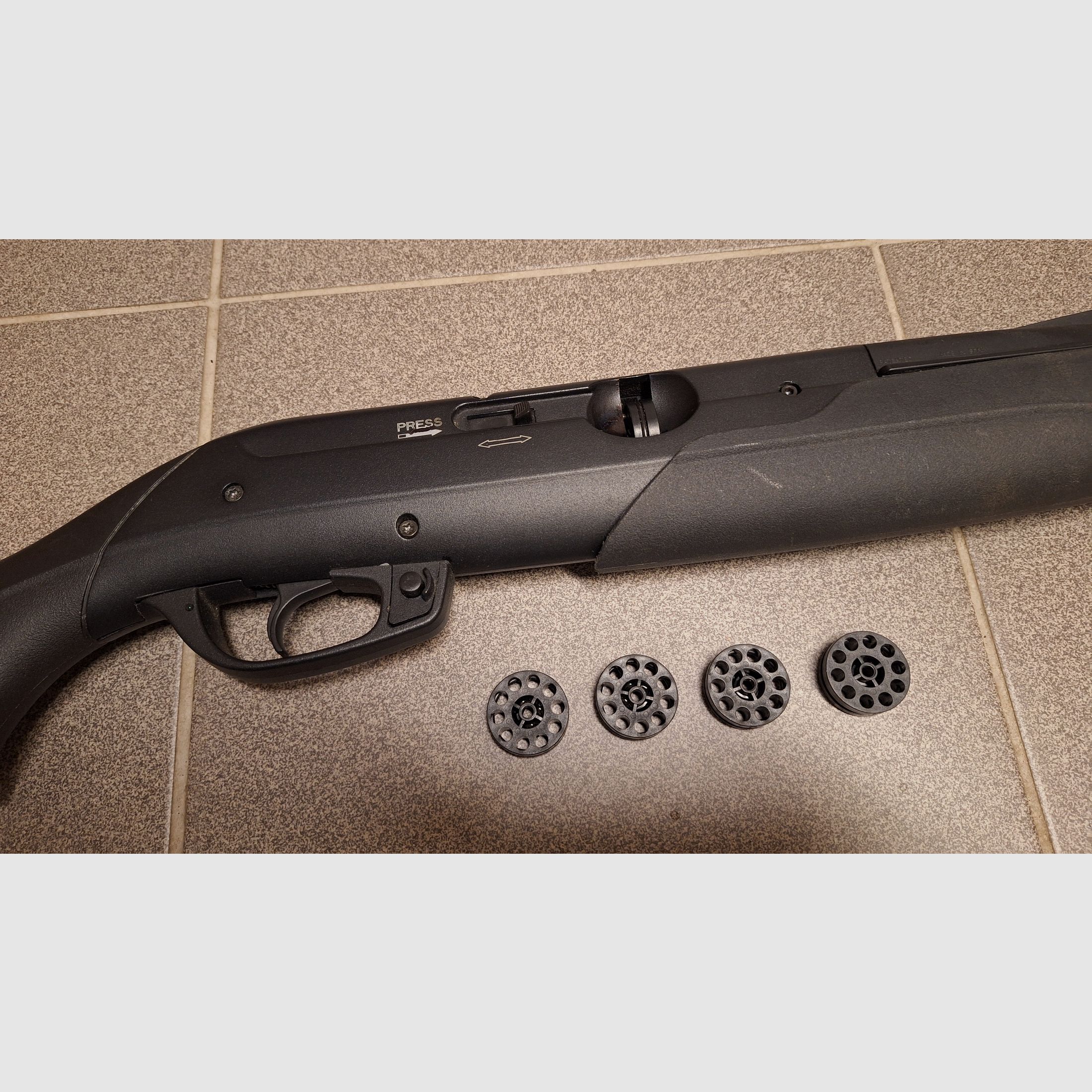 Gamo Extreme Pumpaction-Druckluft-Flinte mit 5 Magazinen! RARITÄT!