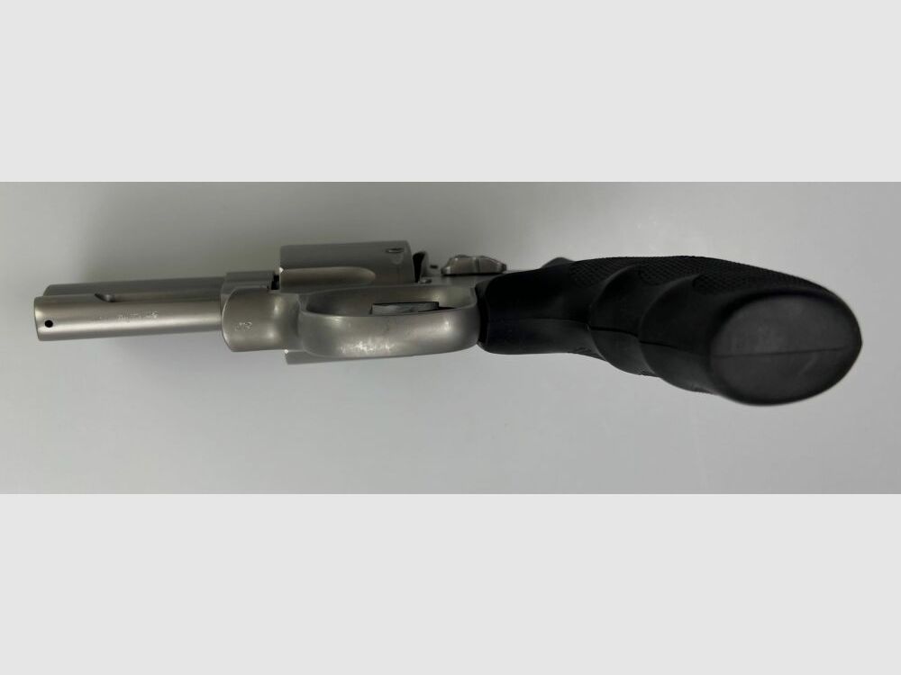 Smith & Wesson 686-3 Security Special