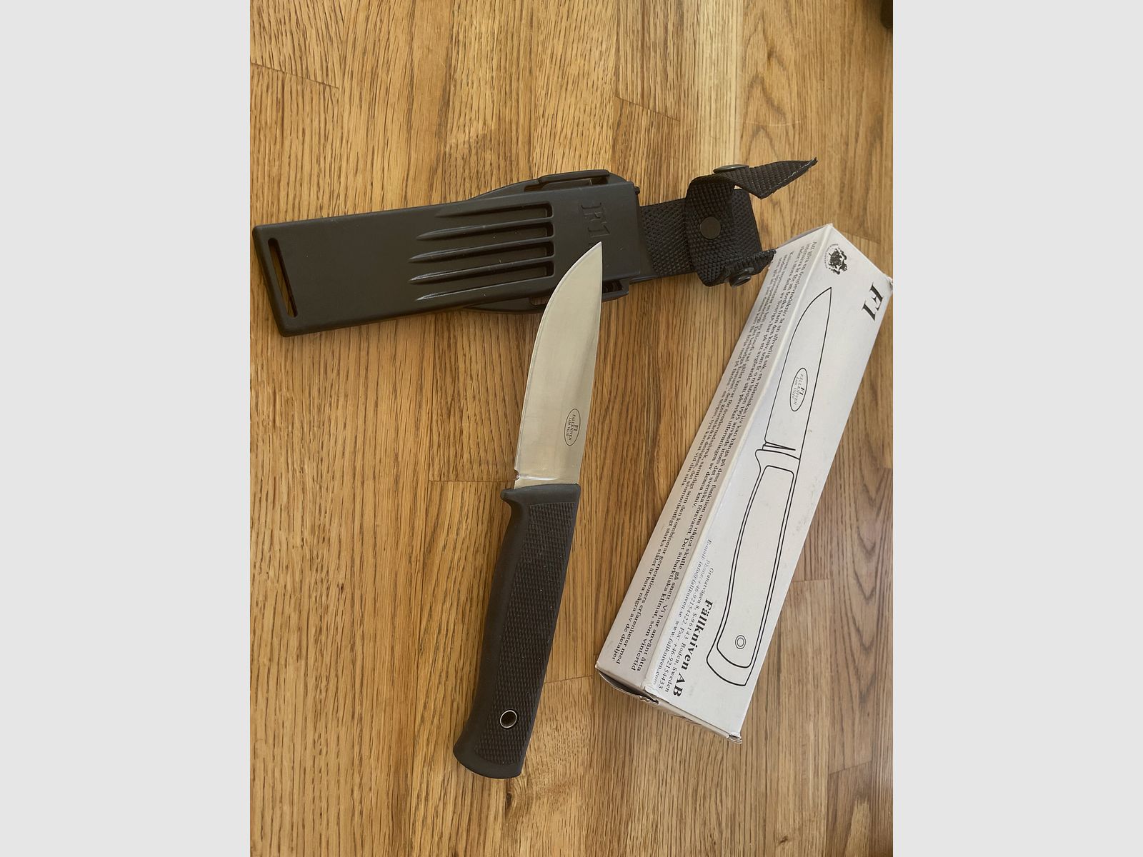 Fällkniven F 1 knife