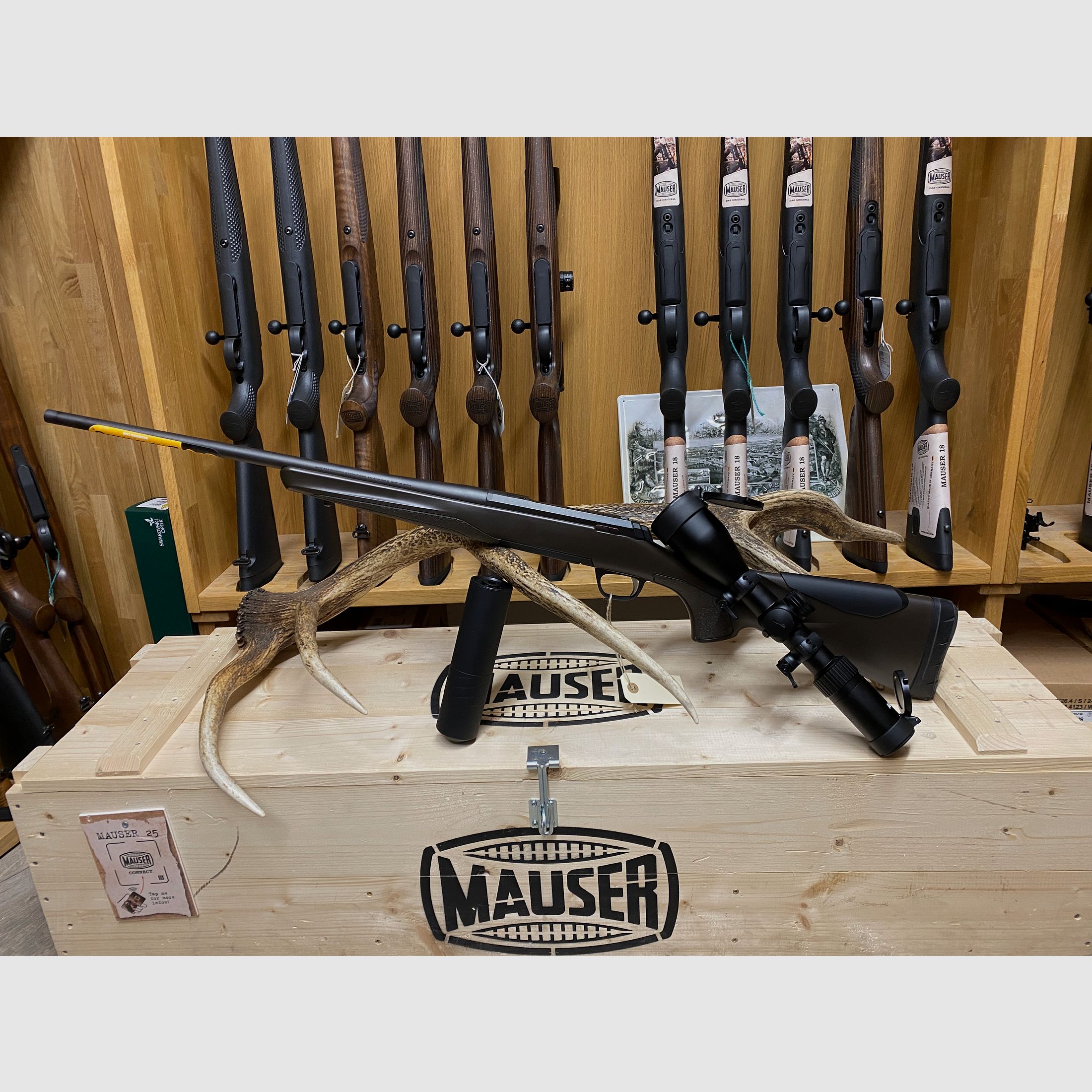 Browning X-Bolt Composite Brown HC Verstelbaar Gewikkeld, met AKAH 2,5-10x50, zonder rail