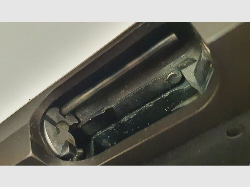 Carl Walther Waffenfabrik Ulm/Do. GSP mit Nill Griffschalen