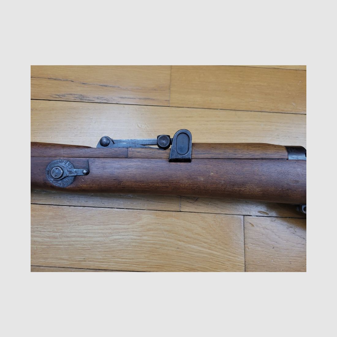 Rare Fusil anglais Lee Enfield MKIII (ET PAS MKIII(*) !) – Cut-off ET Volley sight – TRES rare fabrication B.S.A 1914 ! calibre d&rsquo;origine 303 Brit. – intégralement mono matricule – disque d’unité – ÉTAT MUSÉAL !, image 14 sur 40