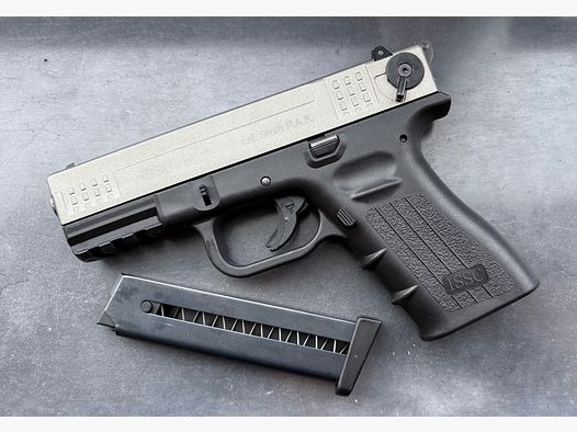 ISSC M22 Schreckschuss Pistole, Neuwertig
