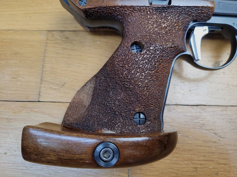 Exzellente Unique Modell DES 69 Pistole – Kal. 22LR – Original-Gewicht gemäß Modell – 10 Schuss – Große Präzision – Unverwüstlich – Top Made in France! TBE ++, Bild 3 von 19