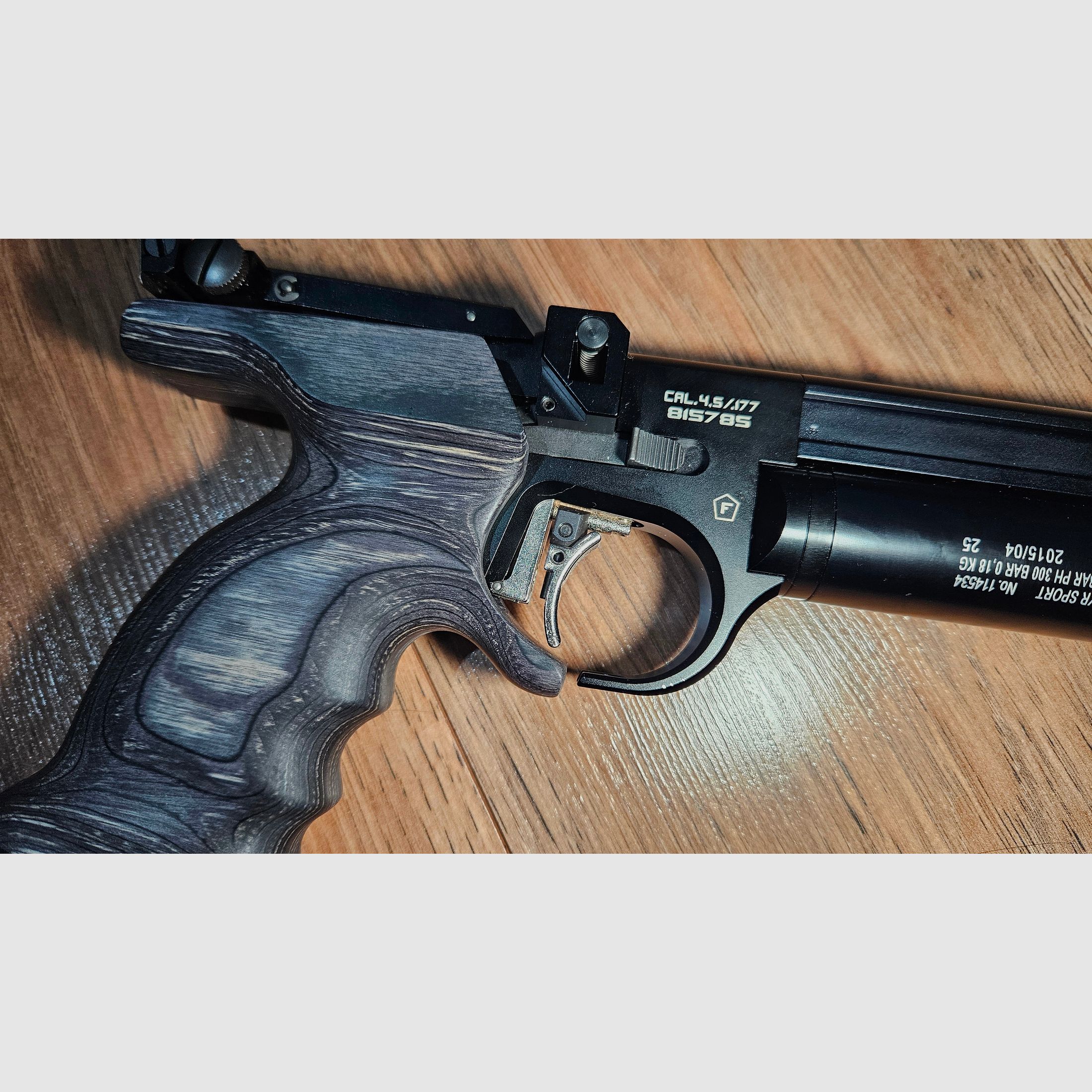 Steyr lp50 LP5 Holzgriff