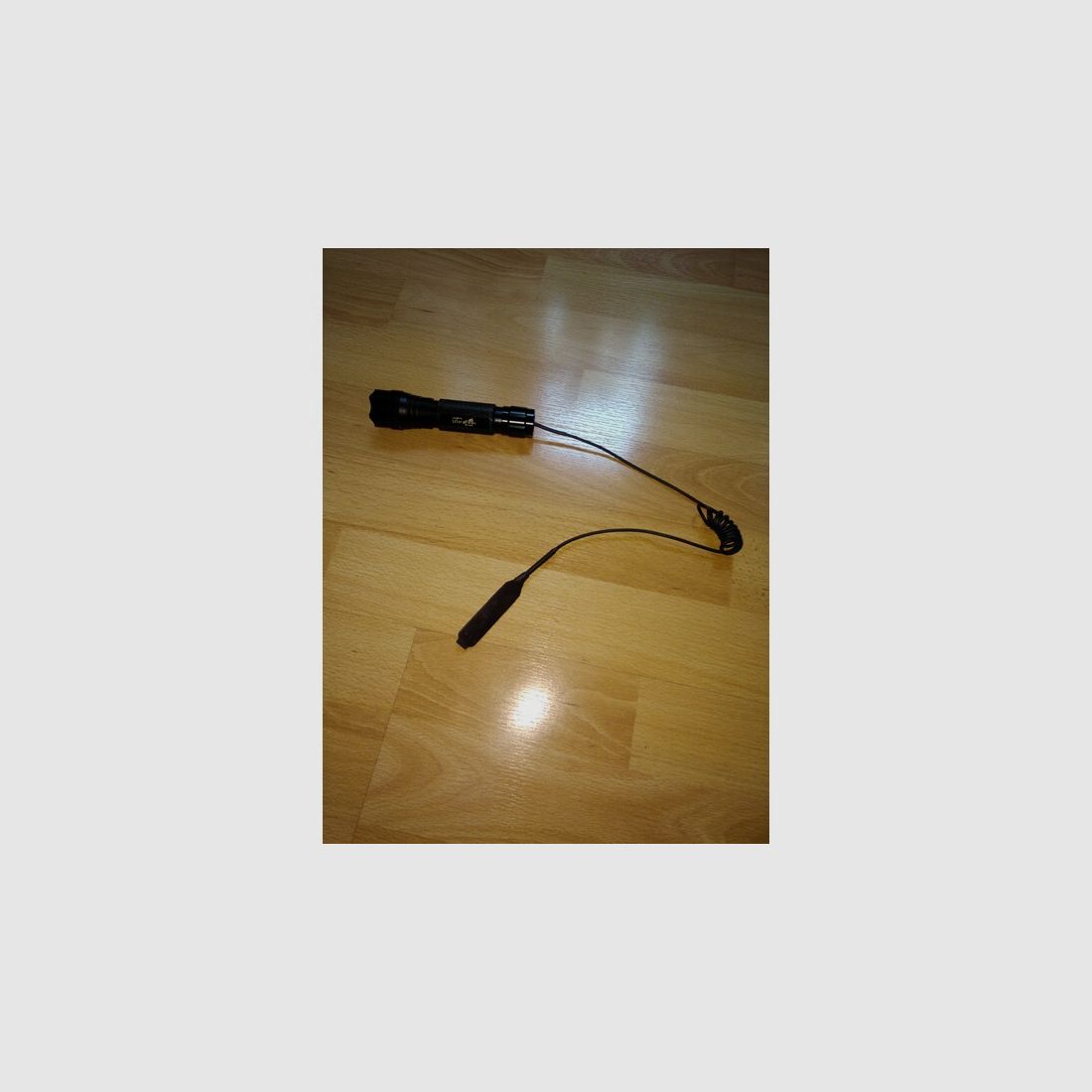 Taktischer Strahler Ultra-Fire WF-501B