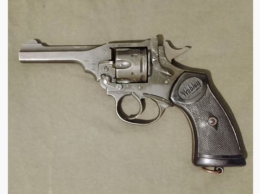 Original Webley Mark IV Revolver umgebaut auf 9mm Knall mit PTB und somit frei zu verkaufen ab 18 Jahre