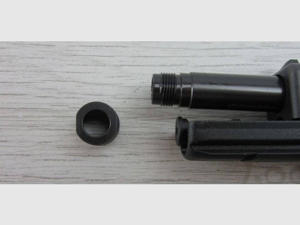 Glock Glock 17 Gen4 mit Gewindelauf