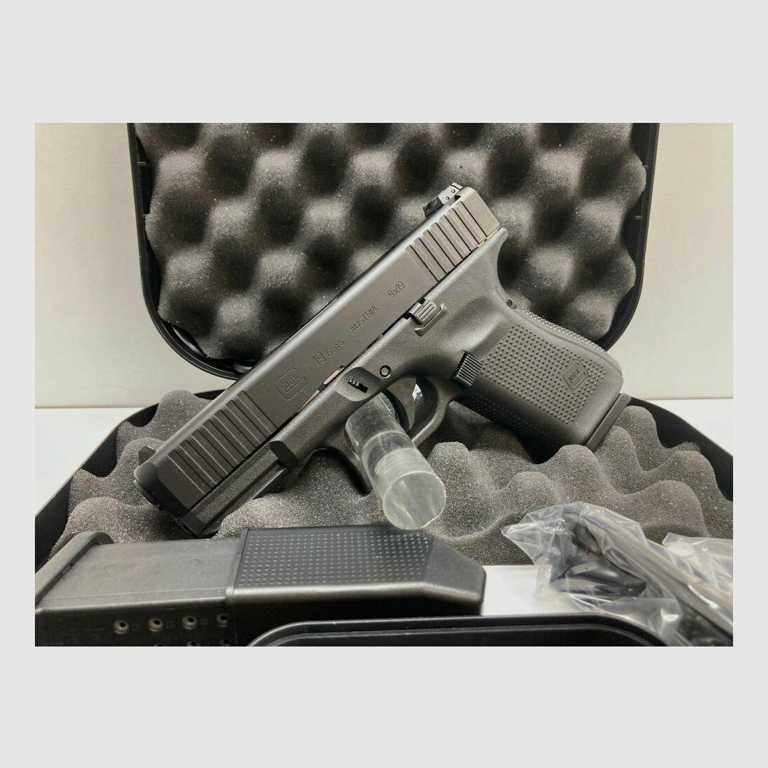 GLOCK	 19 Gen5 - Waffen Friedrichs