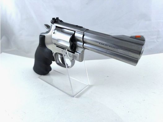 Rewolwer Smith & Wesson Model 686-4 kal. 357 Mag