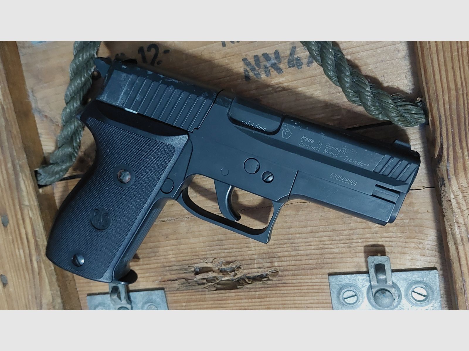 Pistola CO² RWS Mod. C225 4,5 mm Diabolo