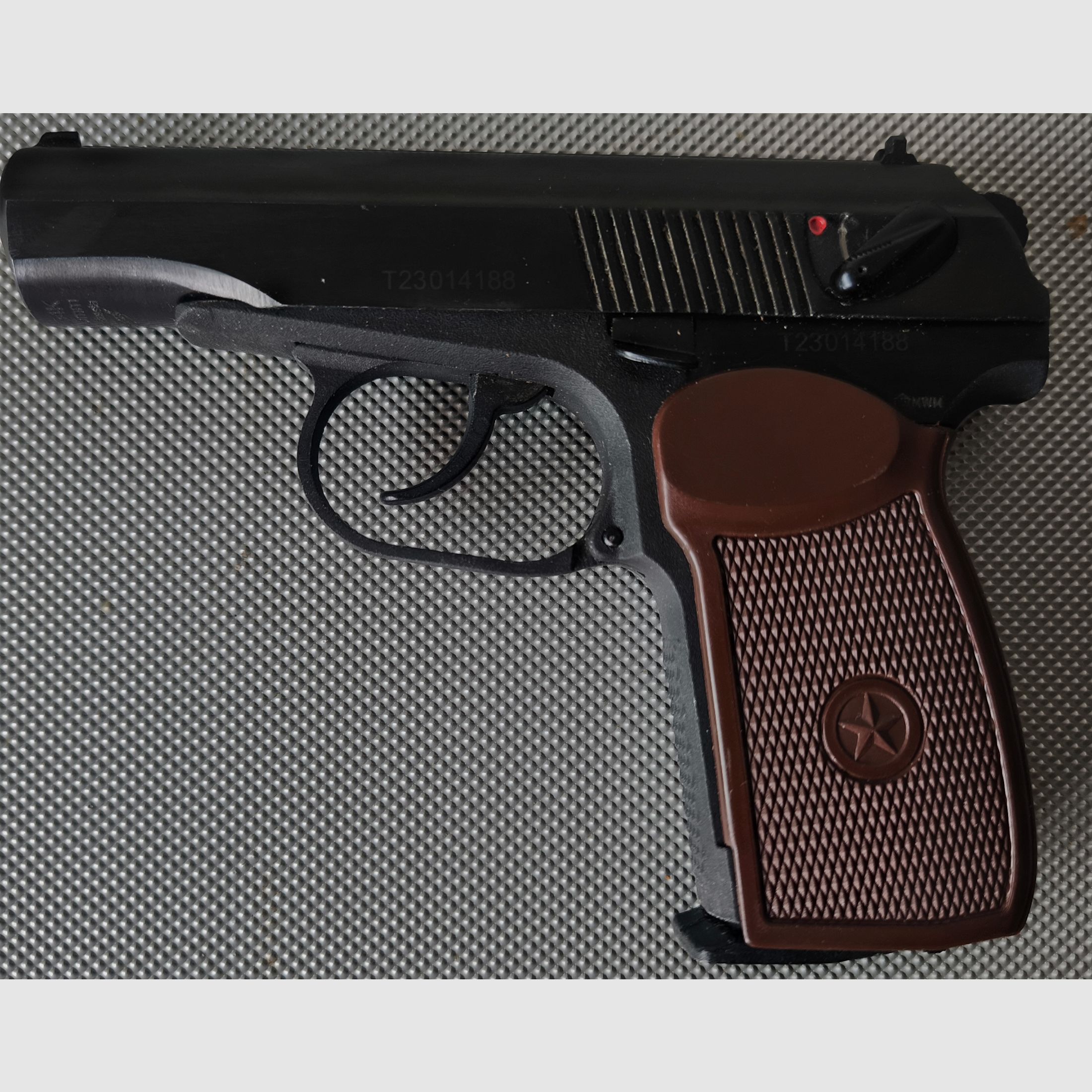 ⚠️ Achtung Makarov Fans, Echte Rarität!! Baikal - Makarov - MP-654K - Made in Russia & MDI-Braunes Leder Holster + 1 Packung 5er Max Tactical Co2-Kartuschen 