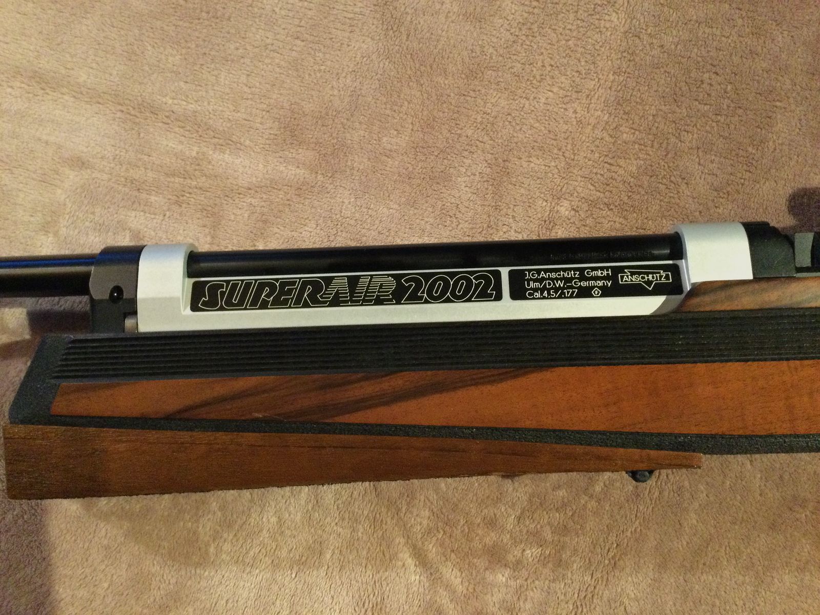 Anschütz Super Air 2002; Match-Luftgewehr Auflage rechts; Nussbaumschaft; Top Zustand