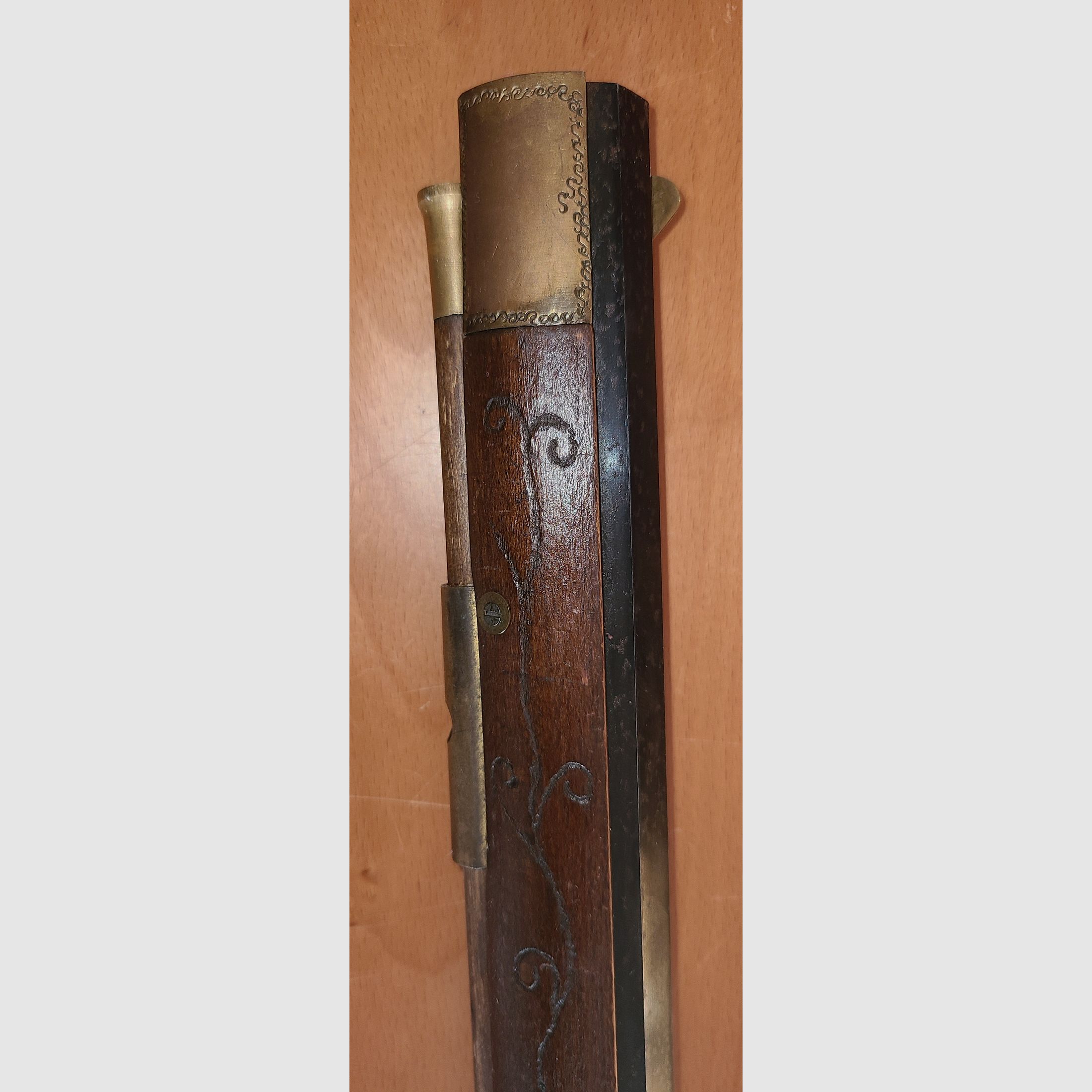 CARGADOR DELANTERO RIFLE / cal. 45 / PÓLVORA NEGRA / 6B / MADERA / B13102 / DEFECTUOSO