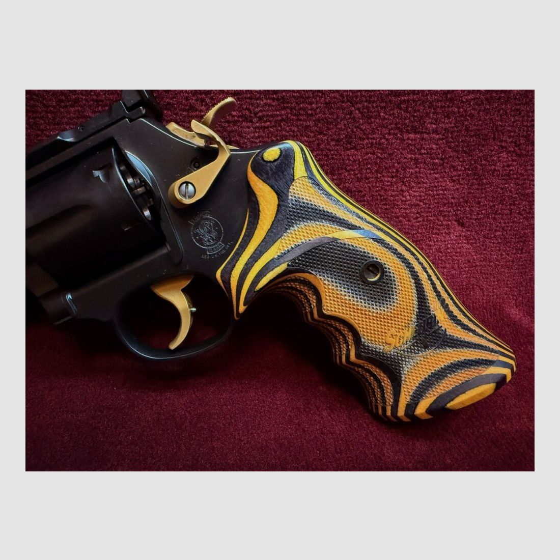 Smith & Wesson 686 Scheuring Black/Gold