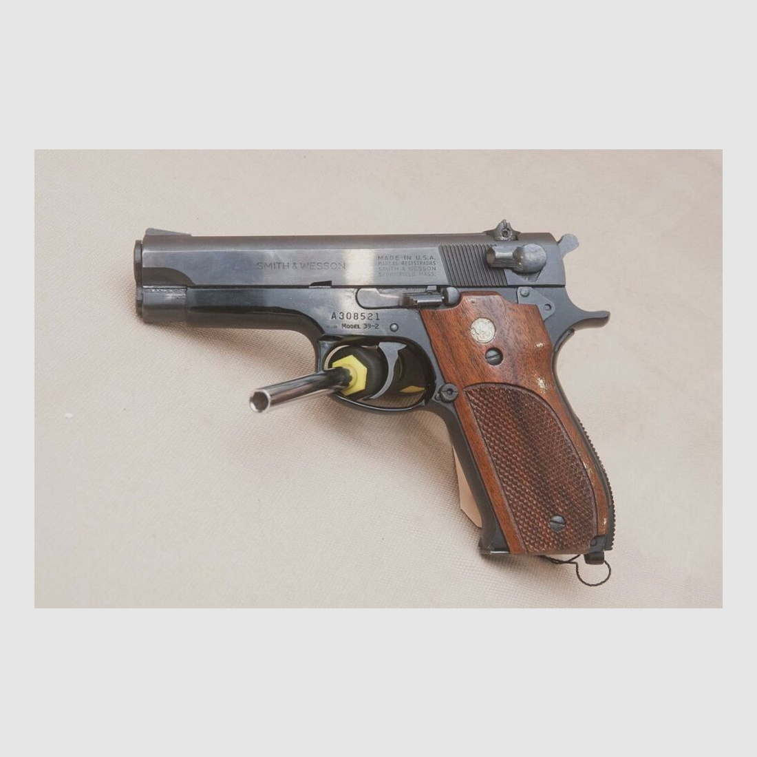 Smith & Wesson 39