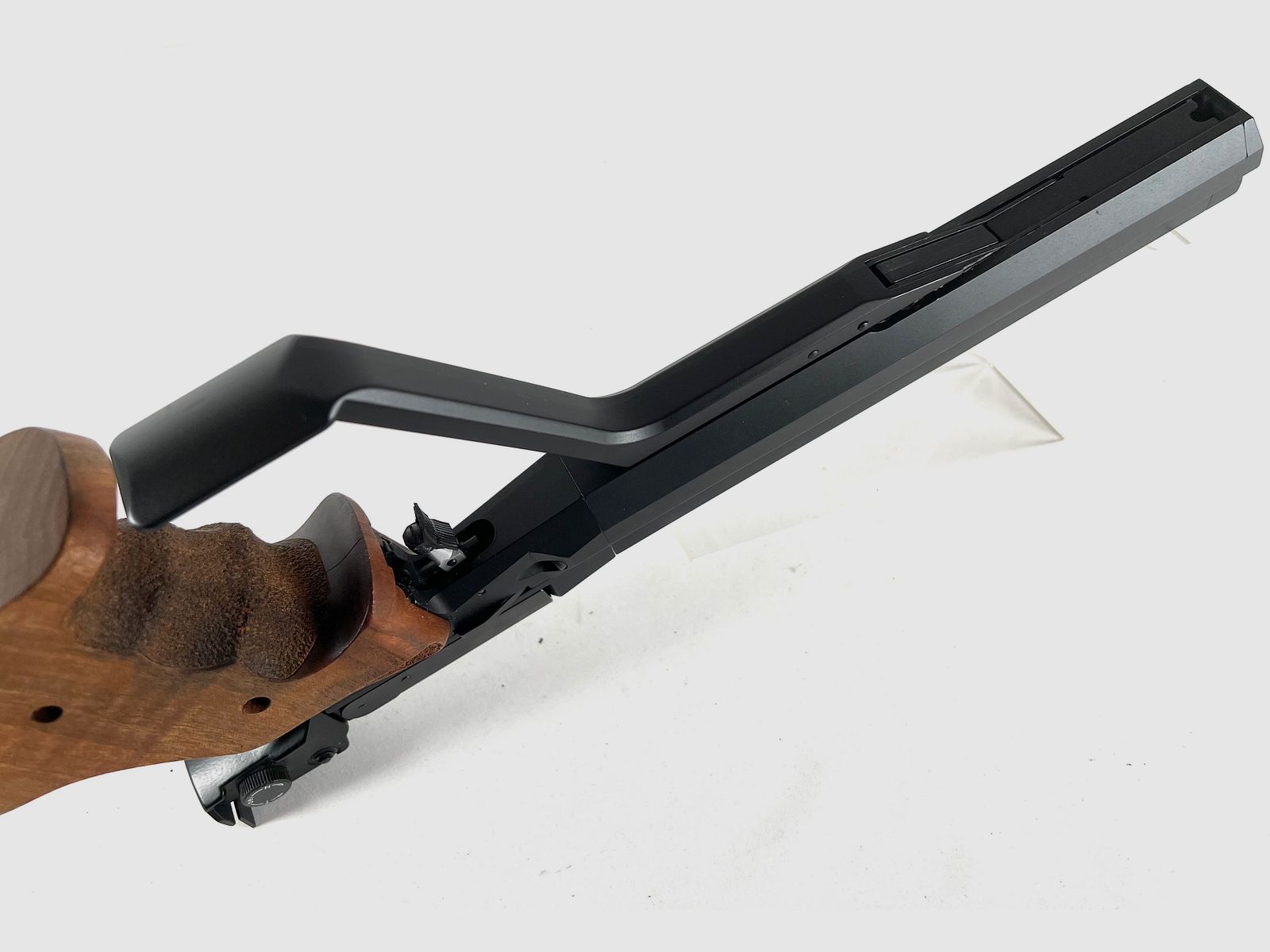 Match-Luftpistole  Feinwerkbau, Modell 100