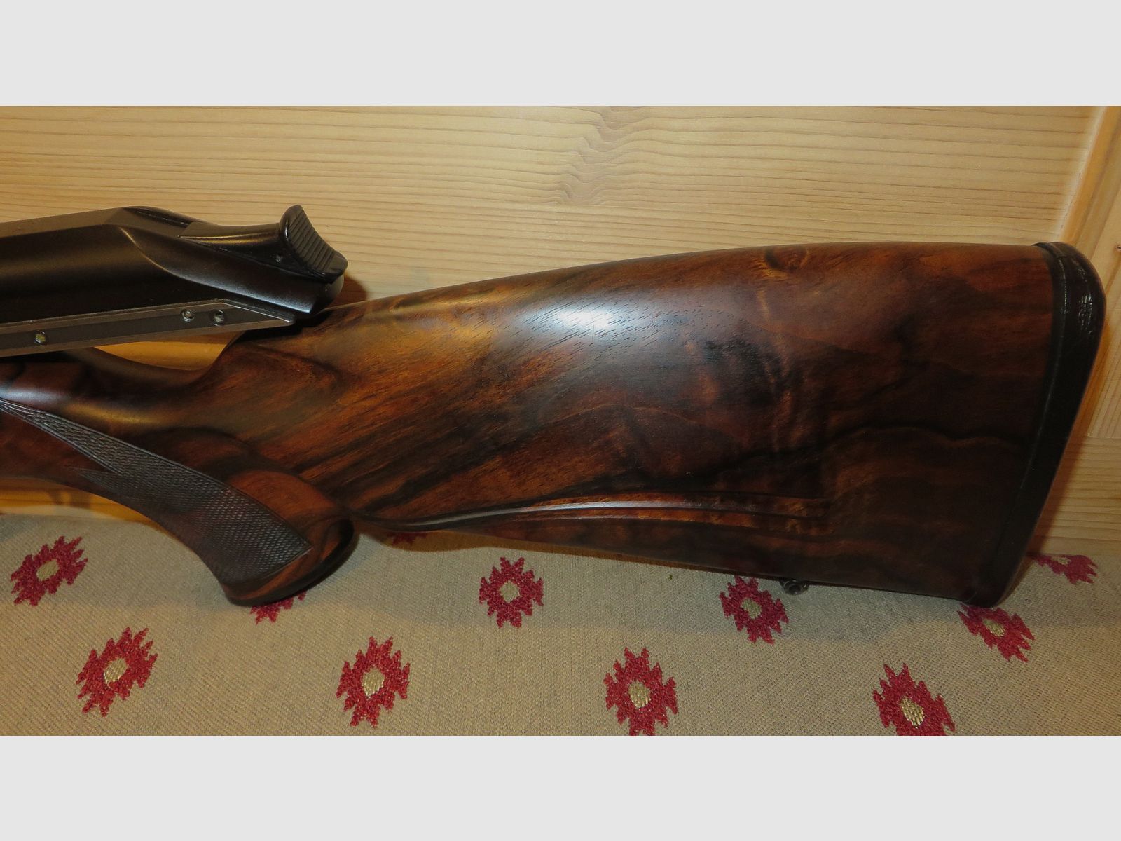 Blaser R93 Attache Holzklasse 7 z lufcami w kalibrze 6,5x57 i wymiennym lufą 30.06