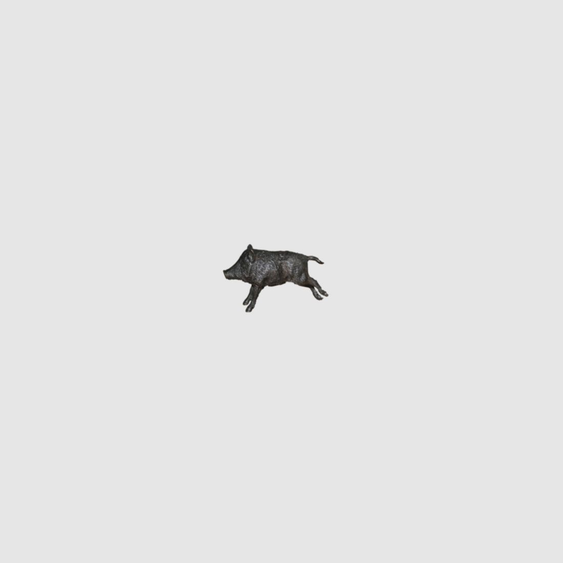 Lovergreen kleine Bronzestatue Motiv getriebenes Wildschwein springend