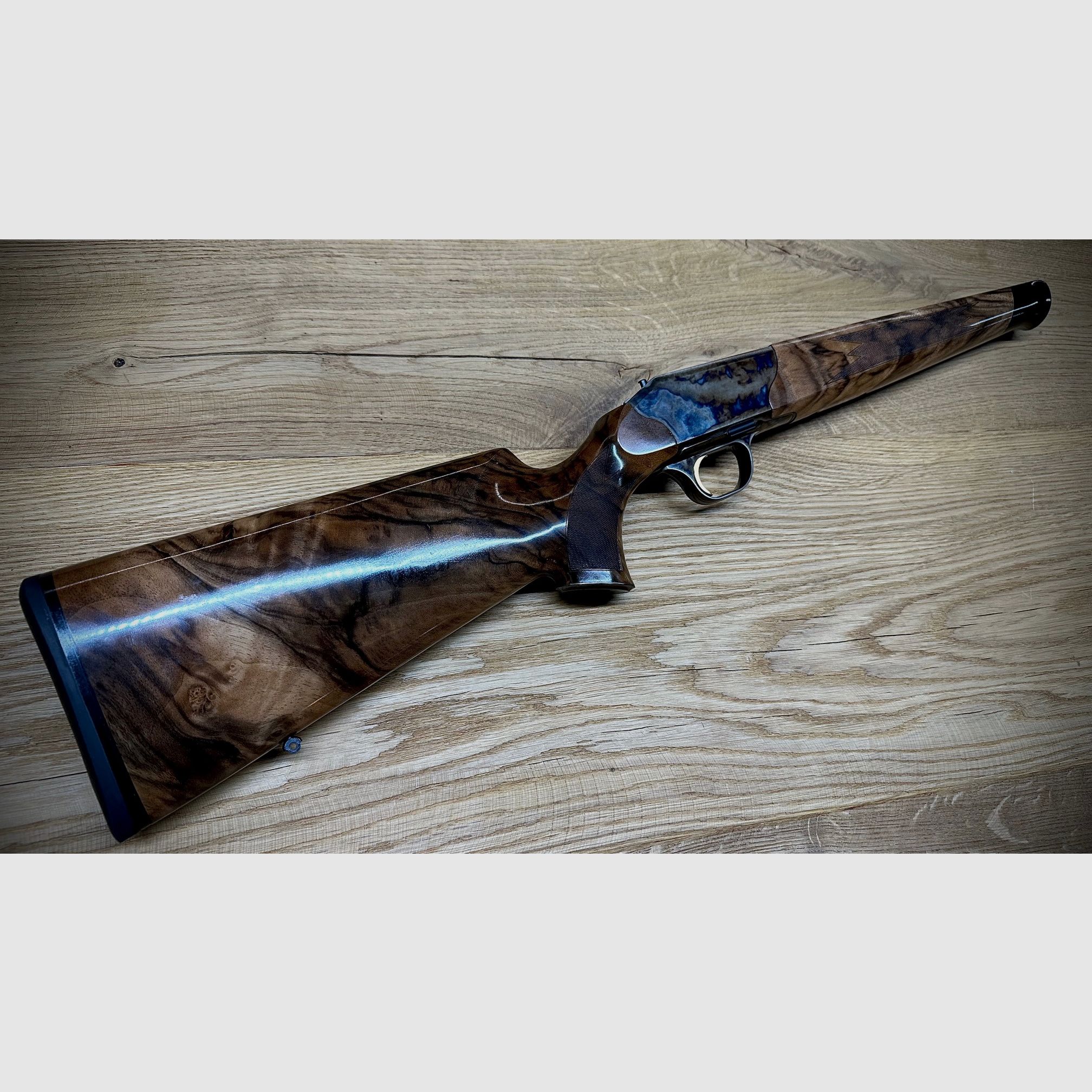 Blaser R8 kolf met buntharding / HK7 / Super Finish / systeemkast & trekker staal / DROOMMOOI!
