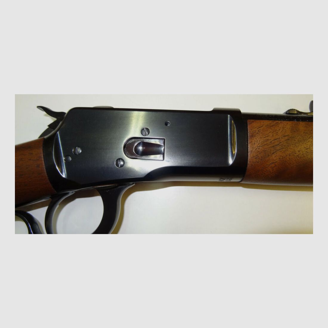Winchester karabinek z podwójnym mechanizmem przeładowania Winchester Model 1892 Krótki Karabin 20" .357Magnum