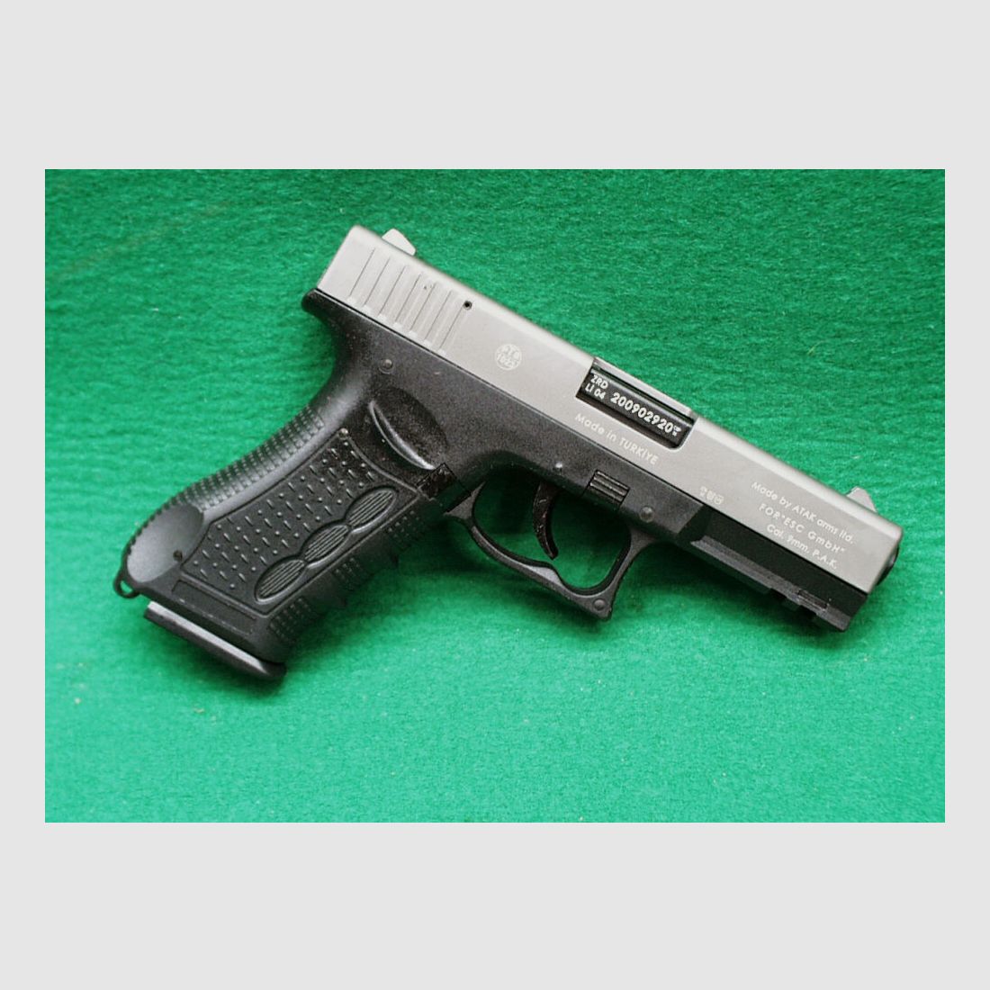Zoraki blank firing pistol - Zoraki 917, titanium