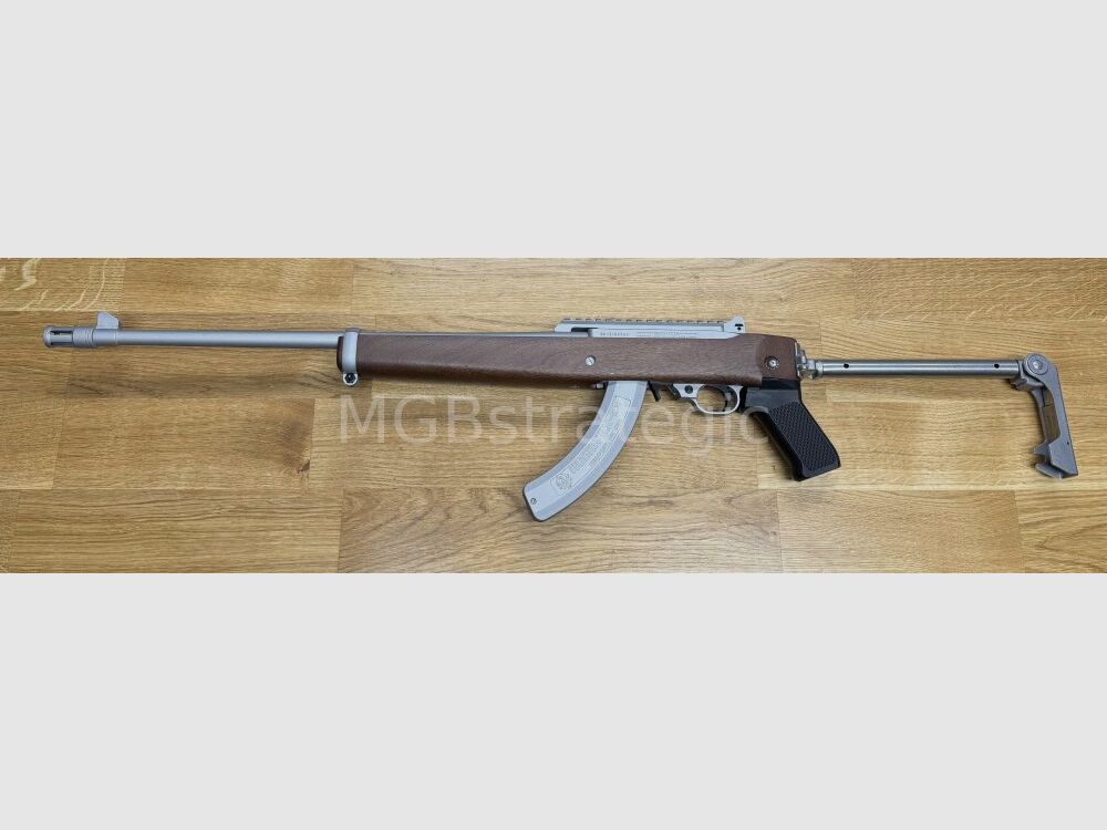 Ruger 10/22 met A-Team kolf systeem / loop en 2x Ruger BX-25 magazijnen cerakote zilver gecoat / loopdraad 1/2"x28UNEF