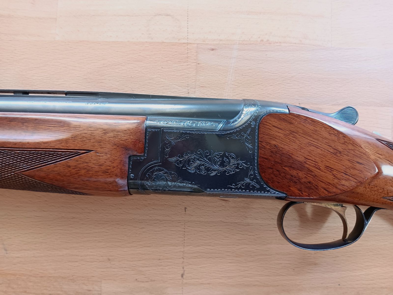 Anschütz Miroku con grilletto dorato versione da caccia con estrattori
