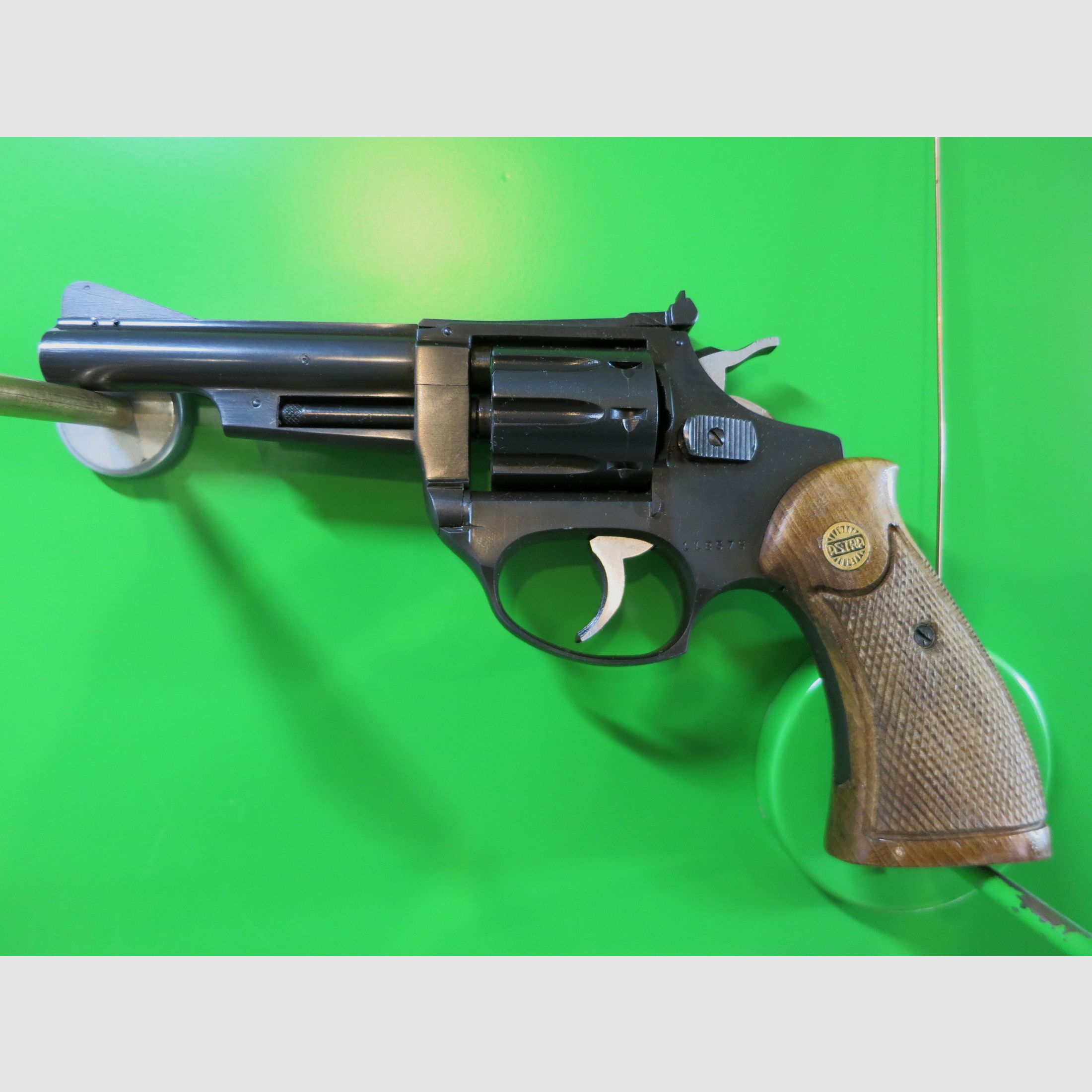 Astra Cadix, .22lr, 4" Sportrevolver     #45-