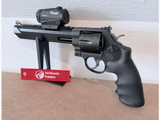 Smith & Wesson 629 Stealth Hunter Performance Center mit SigSauer Romeo5