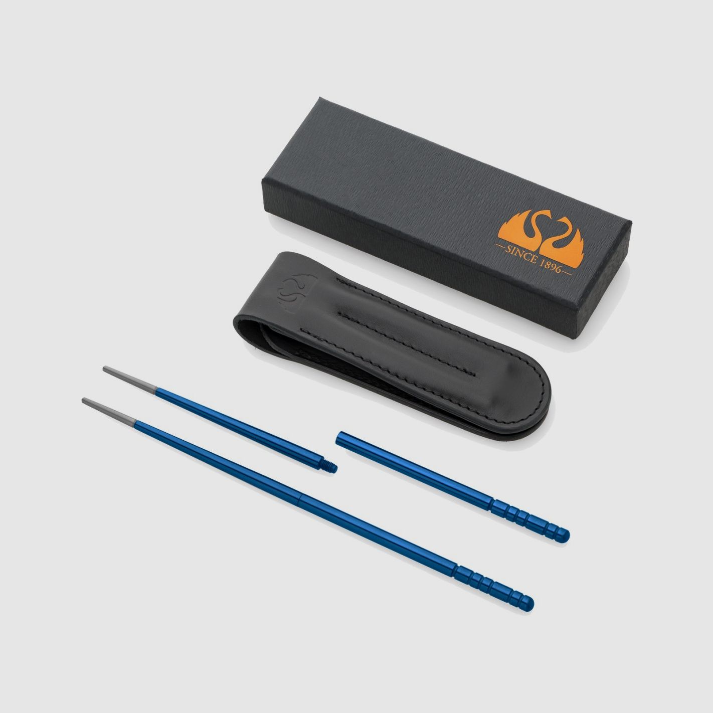 Due Cigni - Premium Sushi-Stäbchen aus blau anodisiertem Titan mit Lederetui für ein einzigartiges gastronomisches Erlebnis, Bild 2 von 4