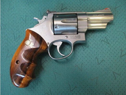 Revolver Smith & Wesson 629-2 Lauflänge 3 Zoll ideal als Nachsuchewaffe 629-2