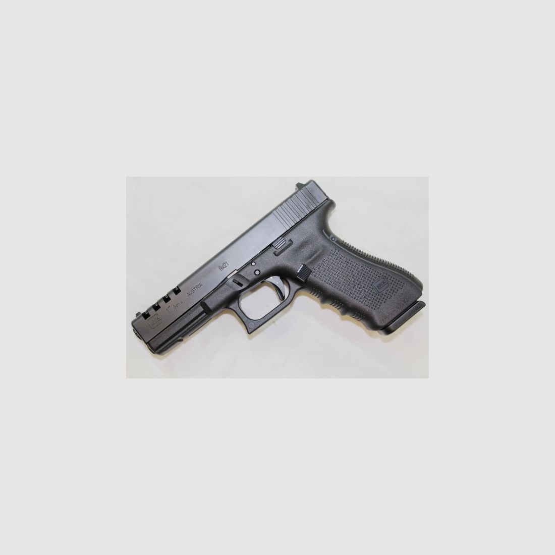 Glock G17 LCS, immagine 1 di 2