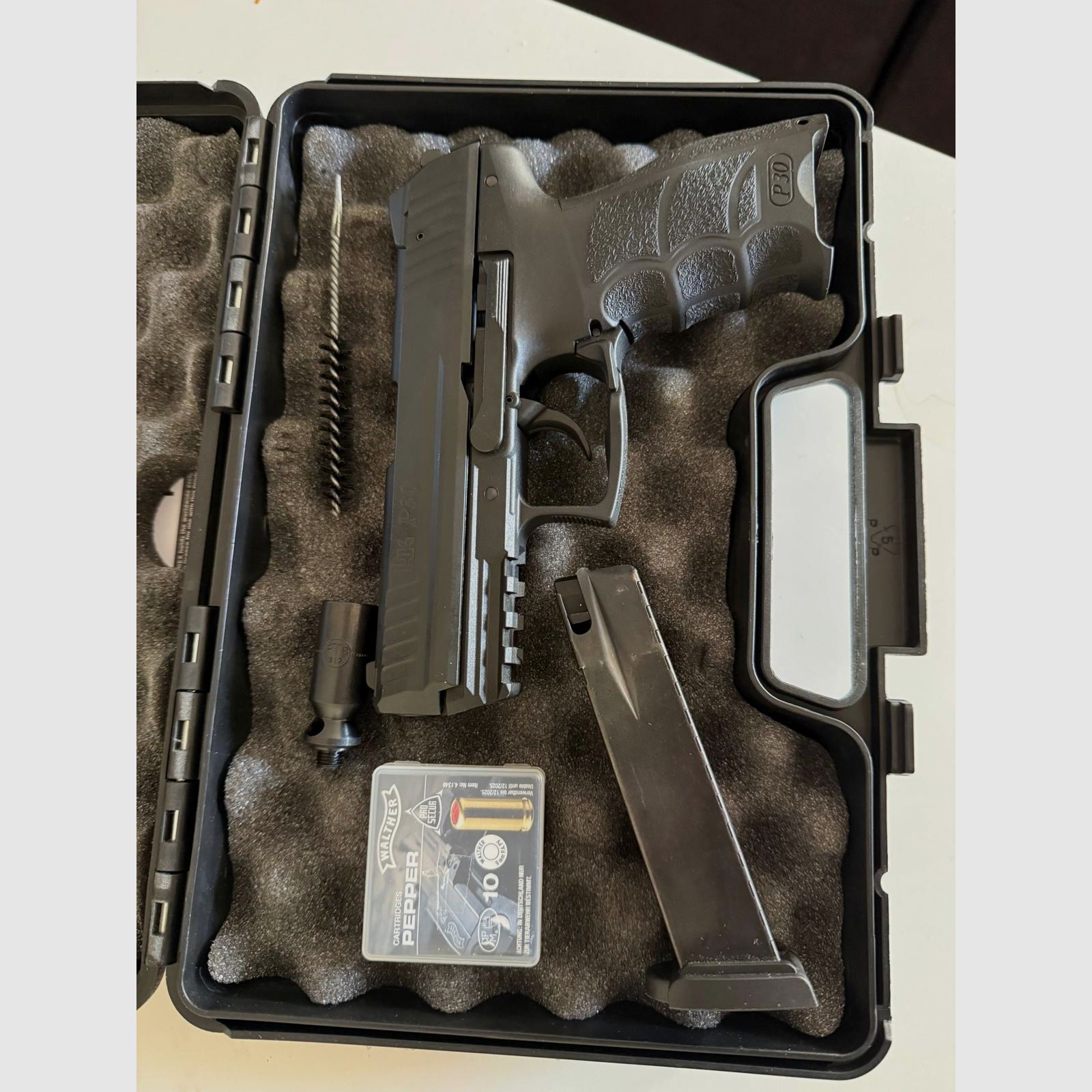 UMAREX Heckler & Koch P30 BLK