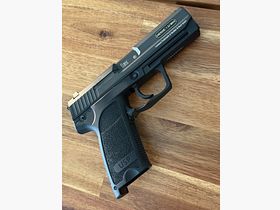 H&K USP Airsoft Pistolet 6 mm BB – Nowy stan z bogatym wyposażeniem