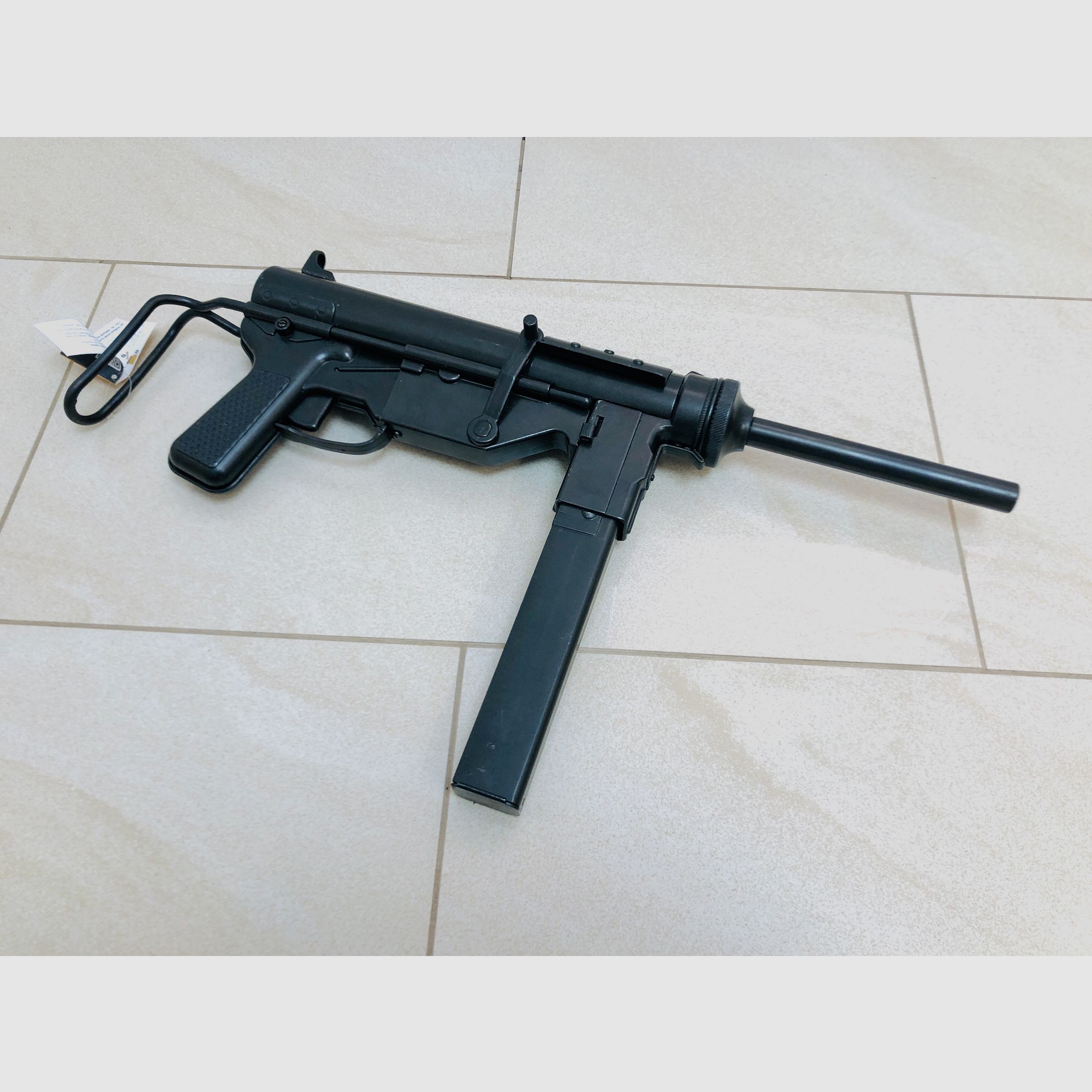 ••• Arma decorativa / arma modello pistola mitragliatrice US M3 / Greasegun / NUOVA + confezione originale •••