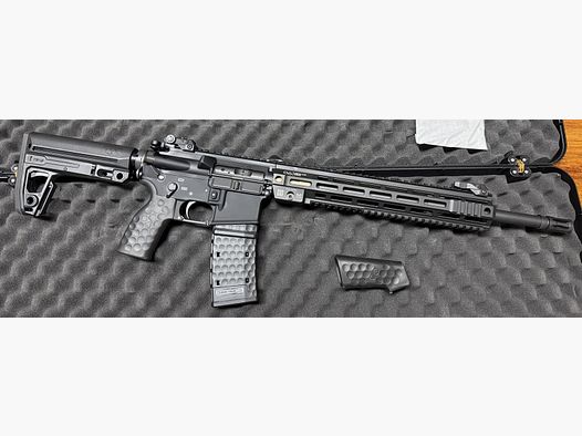 Oberland Arms OA-15 M5 Premium calibro .223 Remington 16,75" canna
