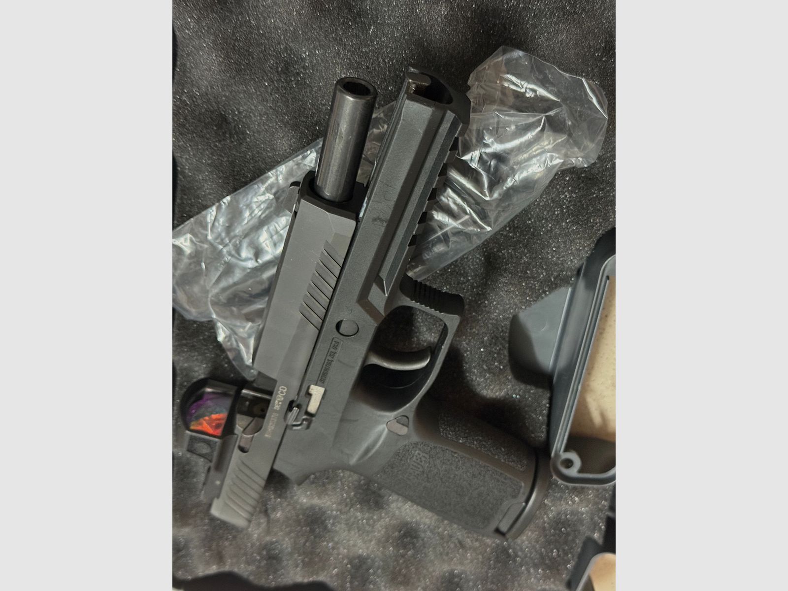 Sig Sauer P320 con Romeo Zero plus