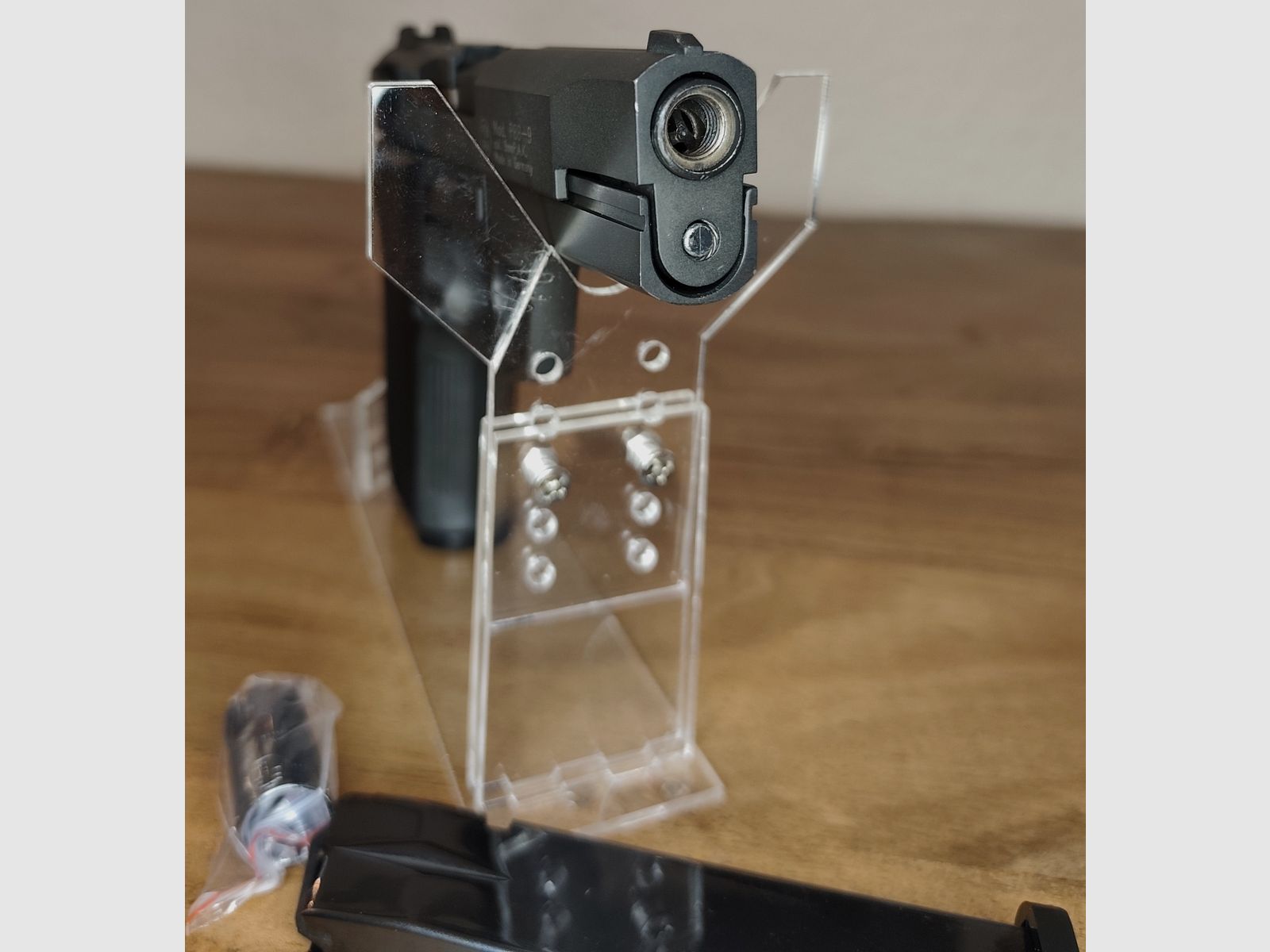 Walther P 88 Compact 9mm 2xMagazine black PTB 764 as new New Year's set 25xPyro effects + 50 shots ammunition P.A.K.