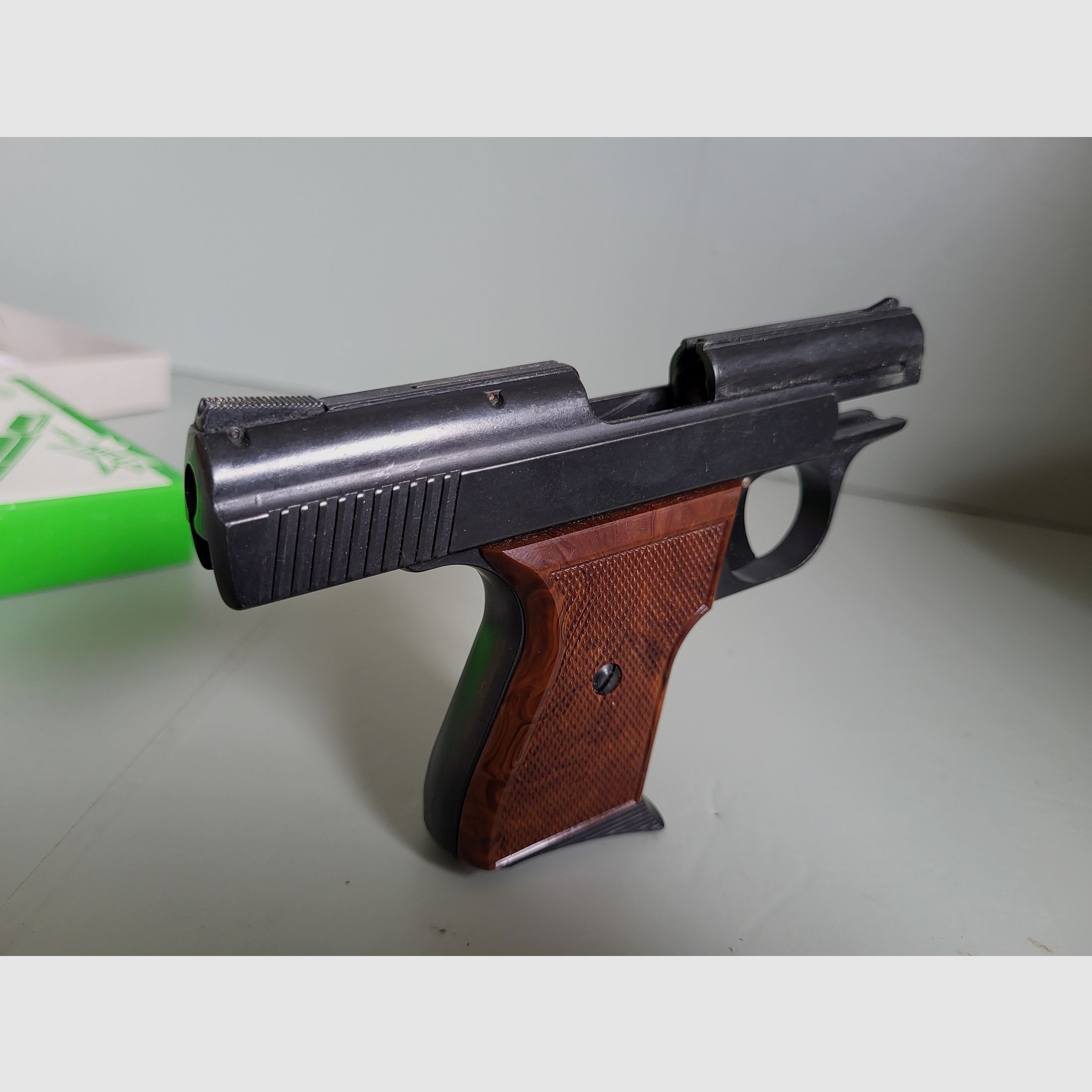 Pistola - Rhöner Mod. 15 arma deportiva - W. Alemania 1983 año - Completo