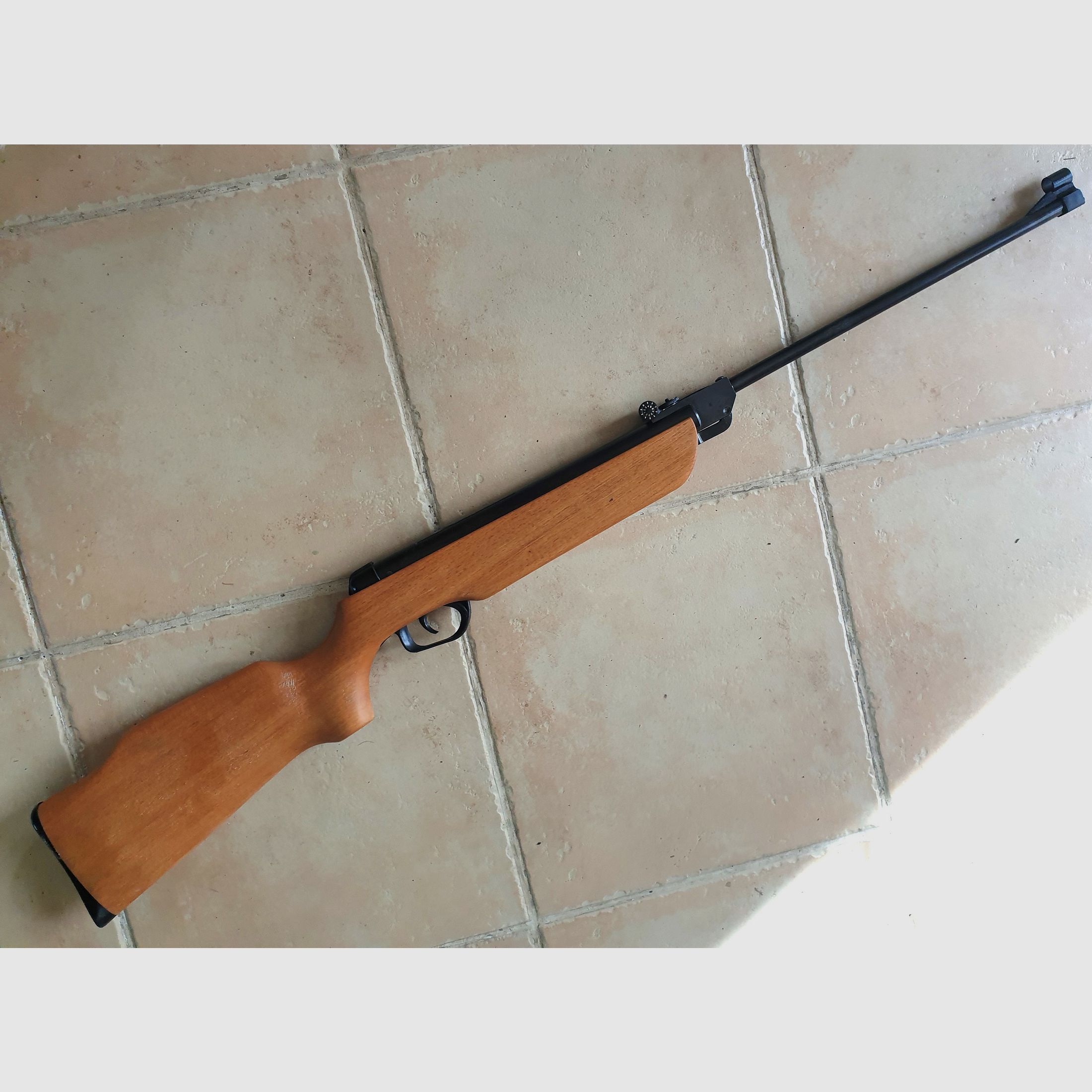  LUFTGEWEHR, El Gamo, mod 300, cal 4,5, Spanien.