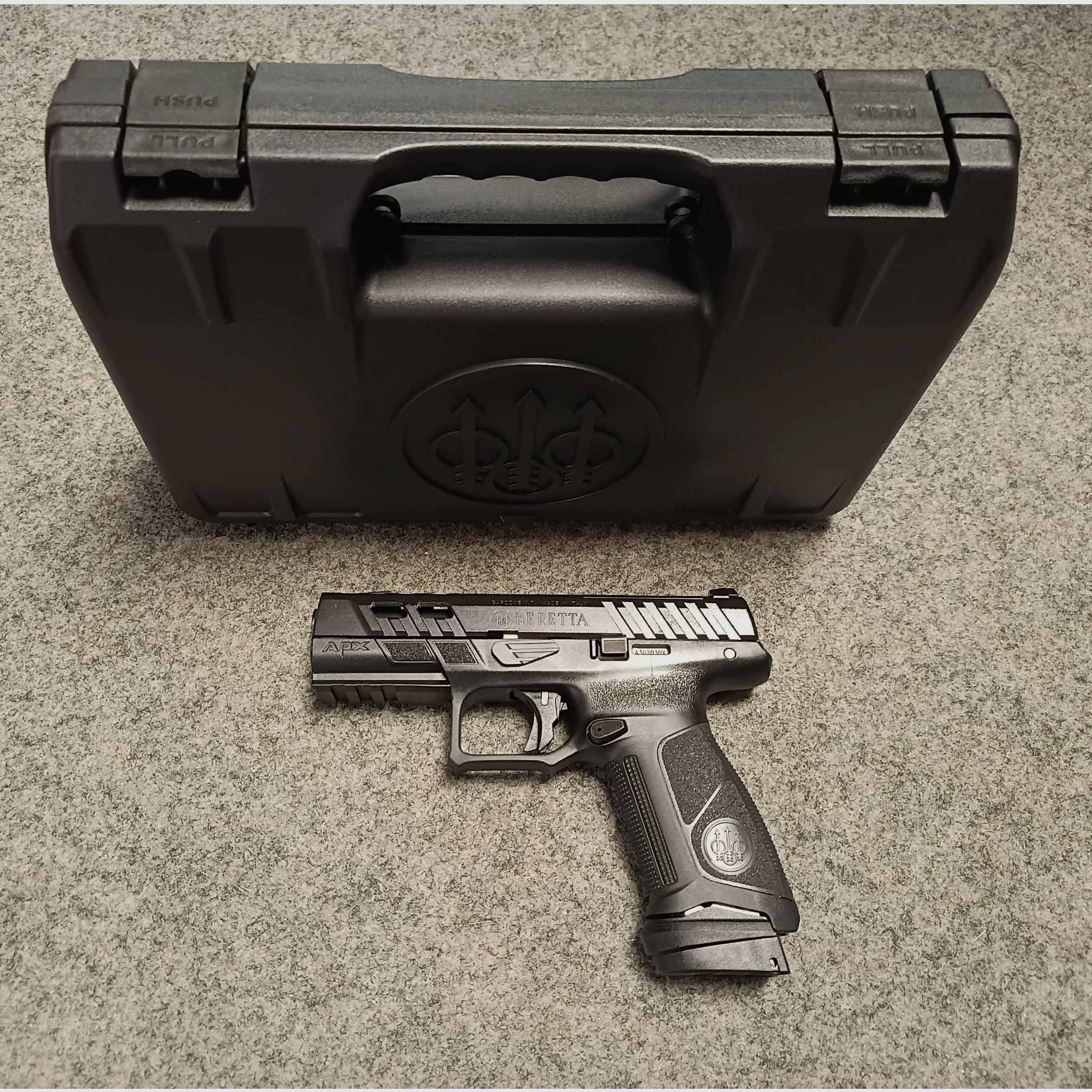 A 89 SEMIAUTOMATISCHE PISTOLE BERETTA APX A1 PORTED KAL 9X19