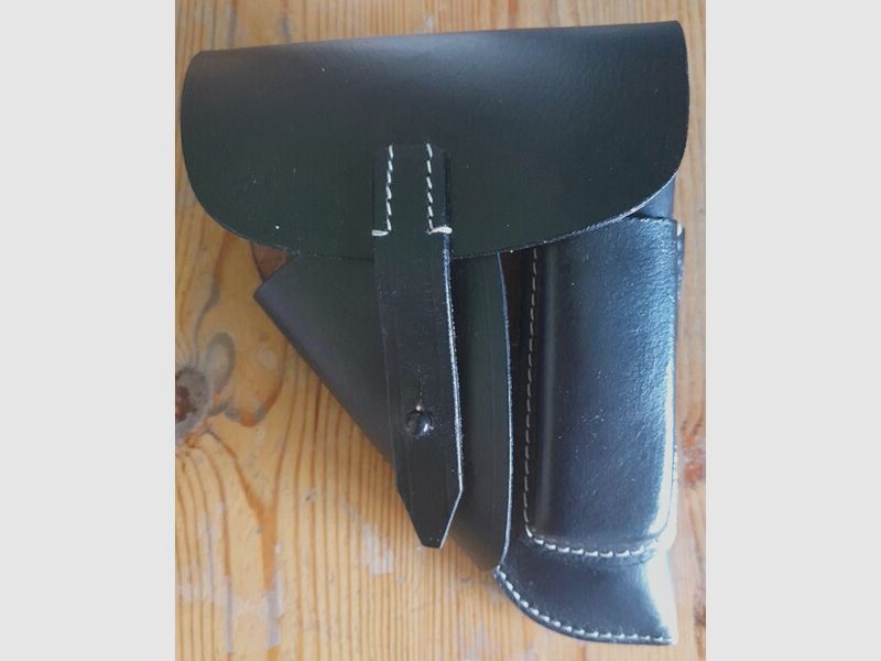 Holster für Walther PP - Schwarzes Leder (echt), weiße Nähte, mit Steckplatz Reservemagazin. NEU