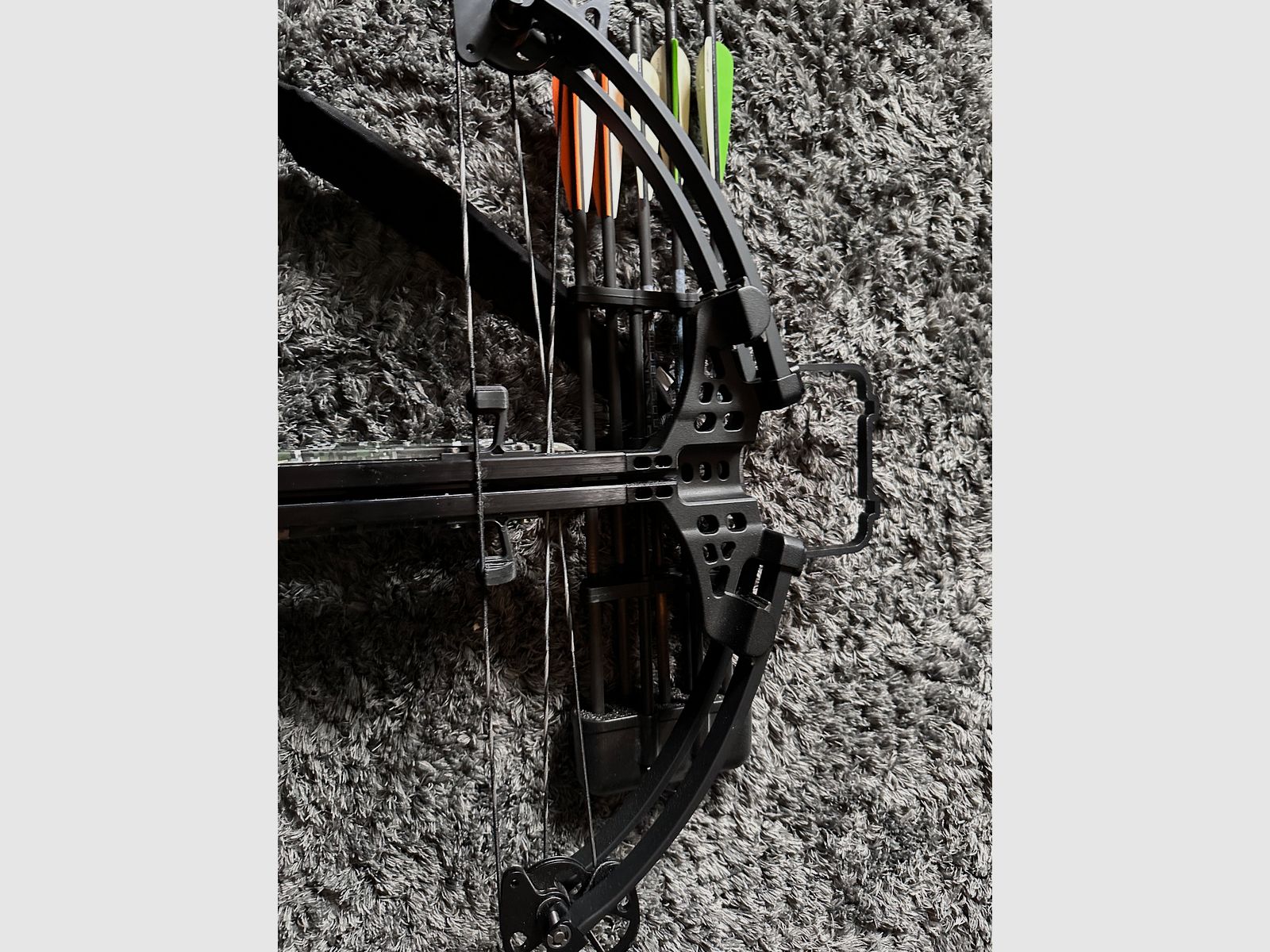 Stryker Strykezone 380 the walking dead armbrust