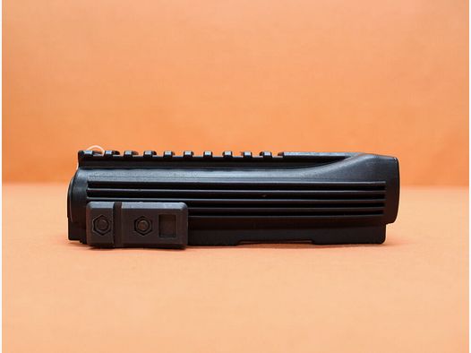 Kalashnikov Kalashnikov AKM: 3-rail system / handguard bottom RUS polymer black (with removable side rails)