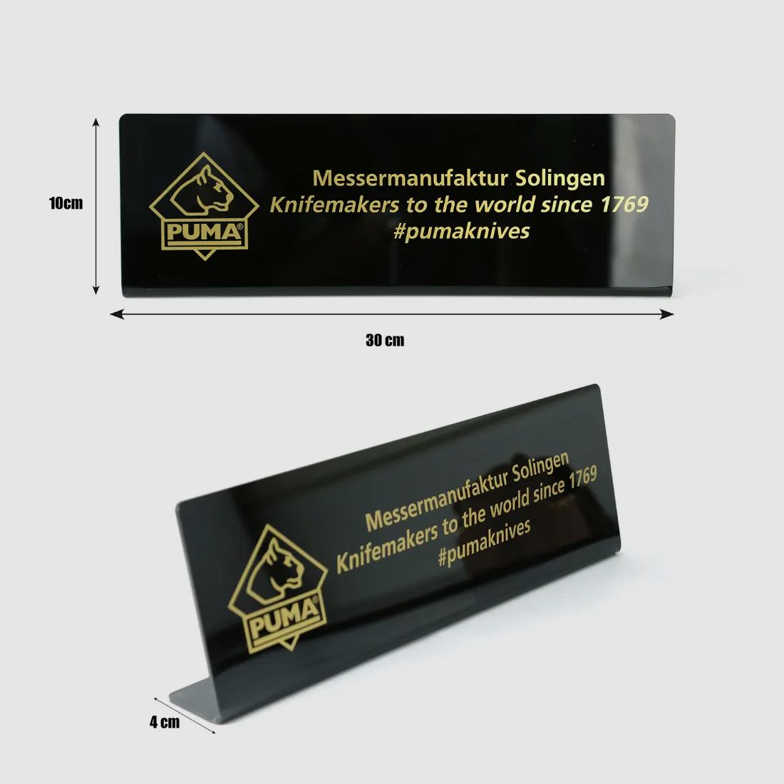 Thekendisplay / Aufsteller schwarz "Knifemakers to the world"